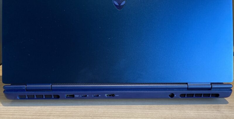 10.■ Alienware Auroraのインターフェース後ろ側