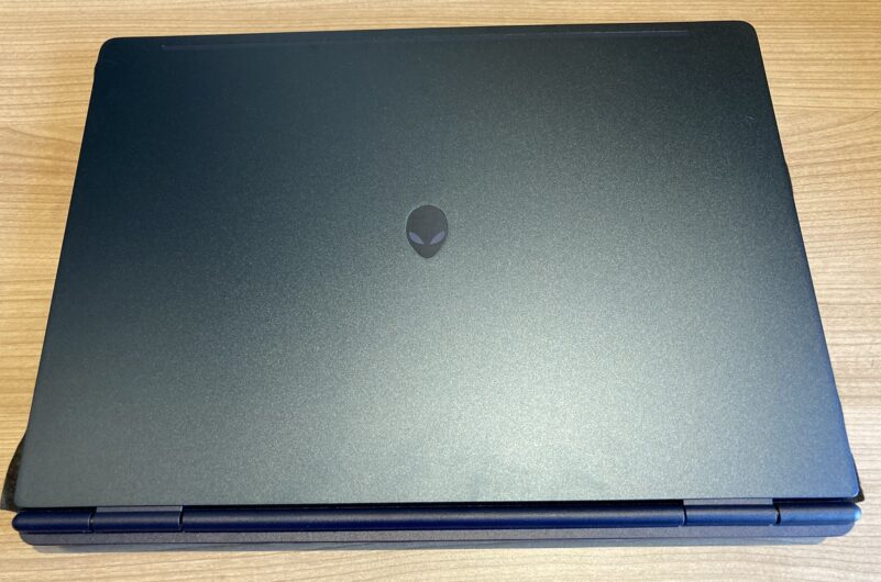 9.■ Alienware Aurora本体の天板